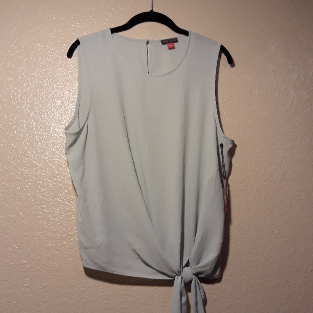 Vince Camuto Ethreal Dawn Top NWT Large Green